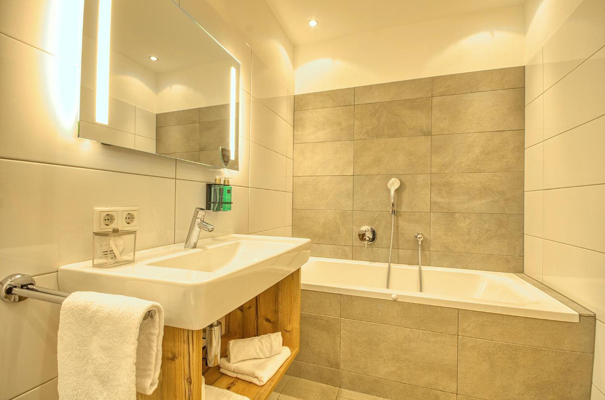 Penthouse Ski & Golf - By Alpen Apartments Zell am See Bagian luar foto